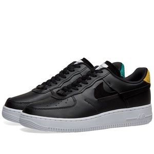 Nike Air Force 1 Luxe